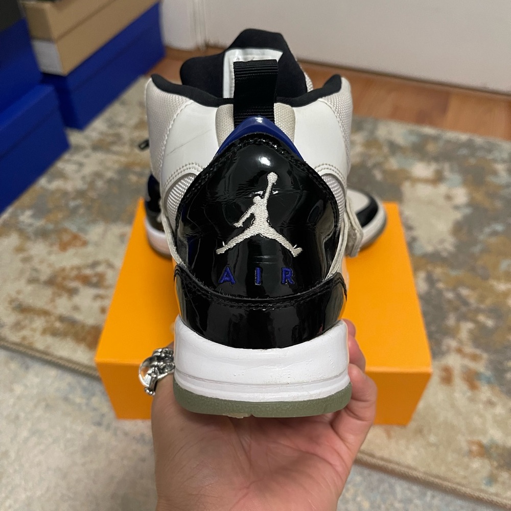 Fair Youth Size 4.5Y Air Jordan Flight 45 High Concord GS Sneakers White/Black - Picture 13 of 14